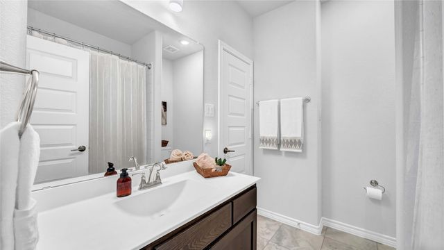 1017 Wrenwood Drive, Justin, TX 76247