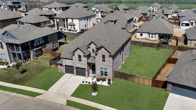 1017 Wrenwood Drive, Justin, TX 76247