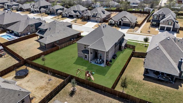 1017 Wrenwood Drive, Justin, TX 76247