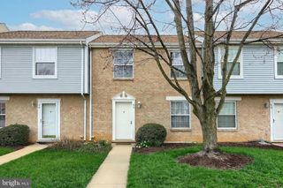 93 LEXTON DR #93, York, PA 17404
