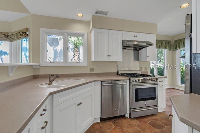 128 Crosstree Drive 128, Hilton Head Island, SC 29926