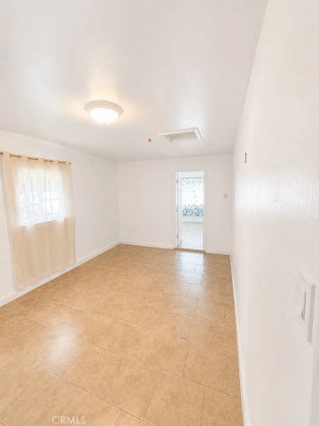 4057 Fort, Riverside, CA 92509