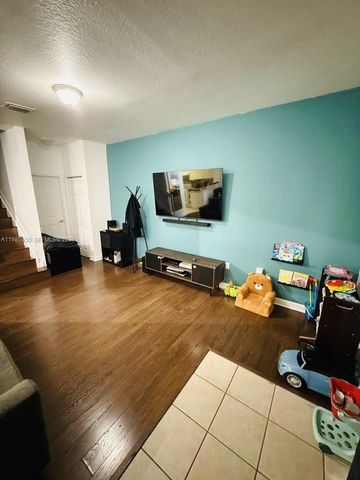 3624 NW 29th Pl, Lauderdale Lakes, FL 33311