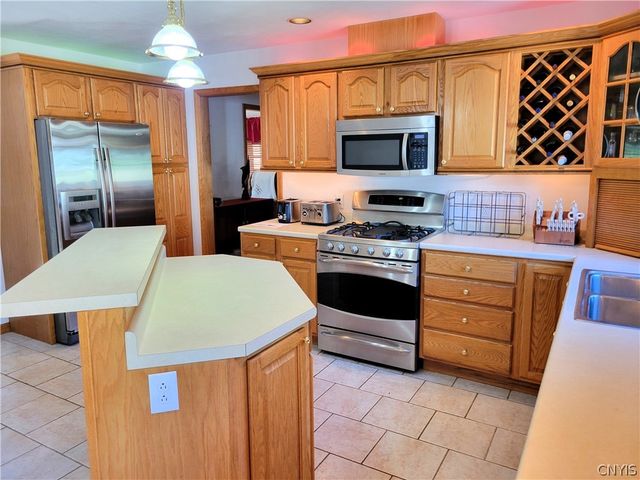 6585 Butera Drive, Sennett, NY 13021