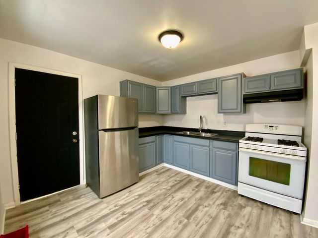 2011 219th Street, Sauk Village, IL 60411