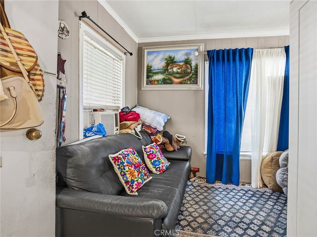 1218 N Hollywood Way, Burbank, CA 91505
