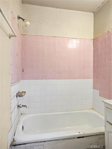 1218 N Hollywood Way, Burbank, CA 91505