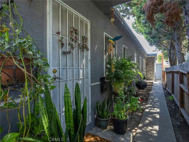 1218 N Hollywood Way, Burbank, CA 91505