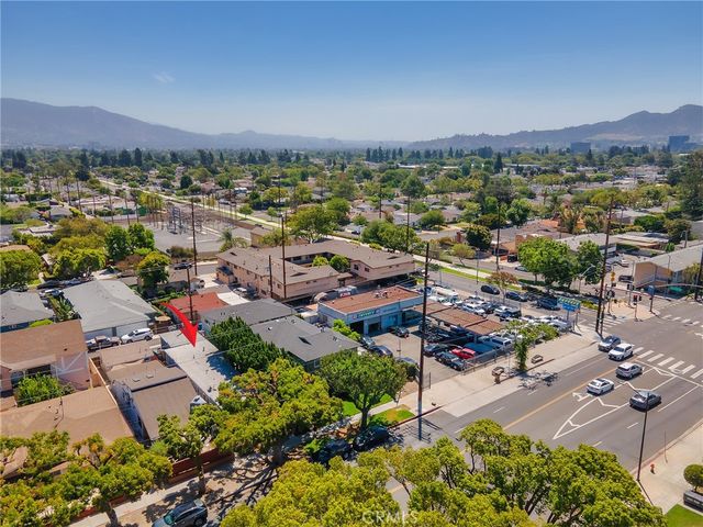 1218 N Hollywood Way, Burbank, CA 91505
