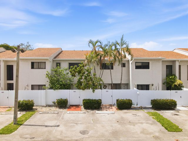 644 NE 195th Street, Miami, FL 33179