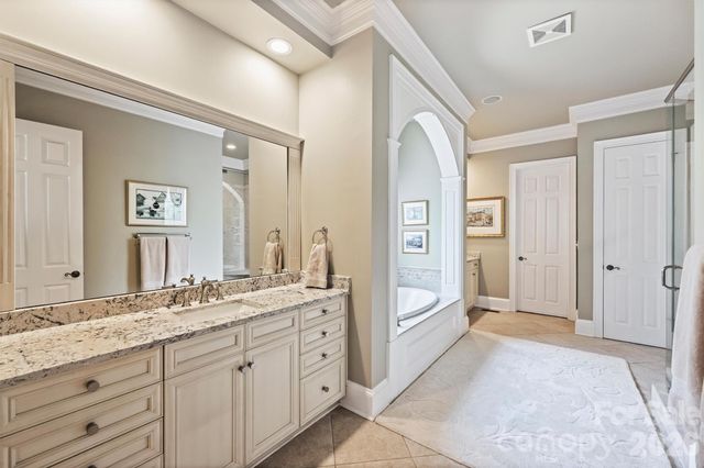 14747 Rudolph Dadey Drive, Charlotte, NC 28277
