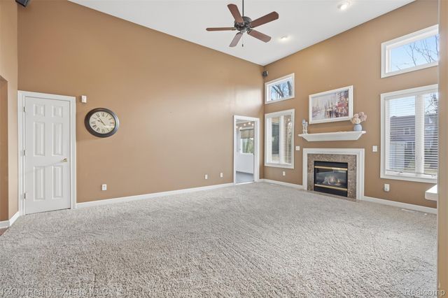 9211 Meadow Ridge, Grand Blanc Charter Township, MI 48439