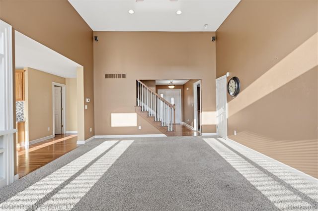9211 Meadow Ridge, Grand Blanc Charter Township, MI 48439