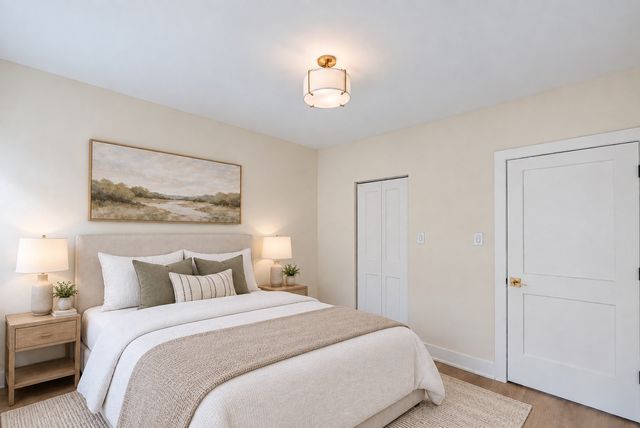 1328 W Nelson Street CH, Chicago, IL 60657