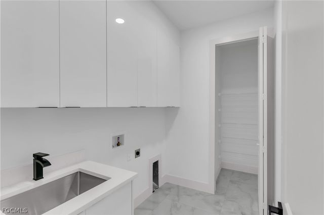 1302 Lee AVE, Lehigh Acres, FL 33972