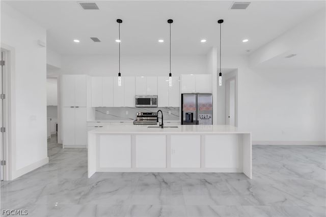 1302 Lee AVE, Lehigh Acres, FL 33972