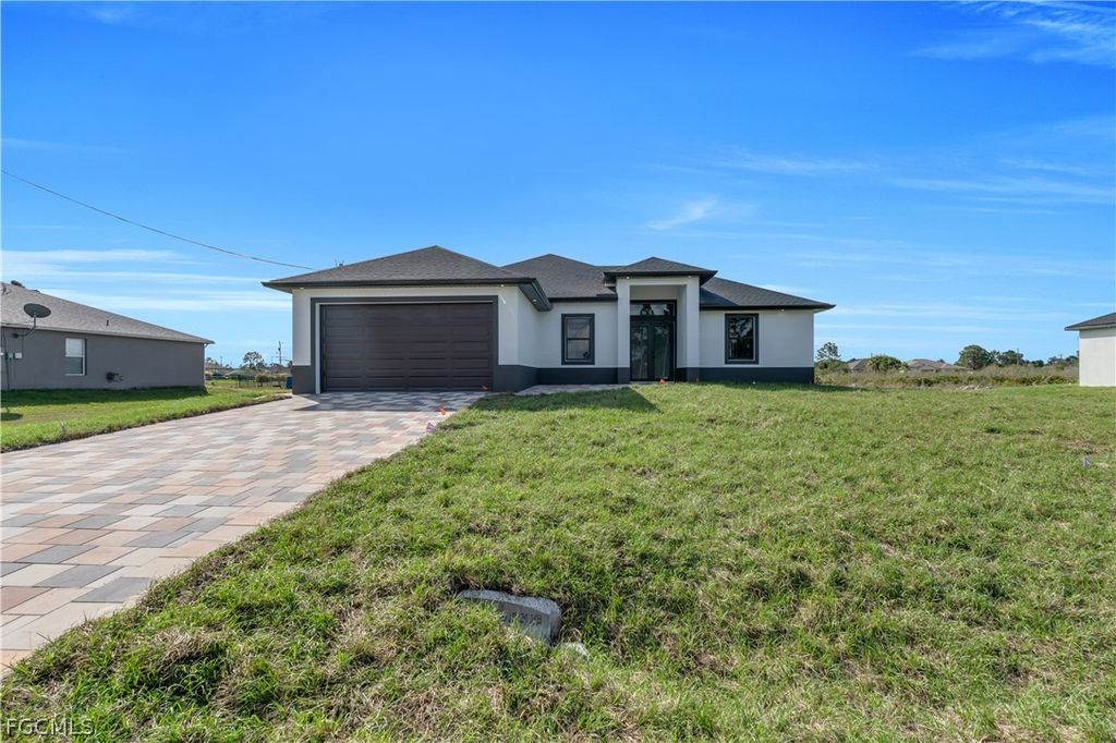 1302 Lee AVE, Lehigh Acres, FL 33972