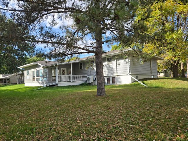 416 South Street, Paynesville, MN 56362