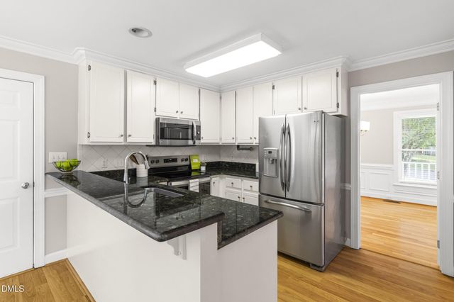 2438 Castleburg Drive, Apex, NC 27523