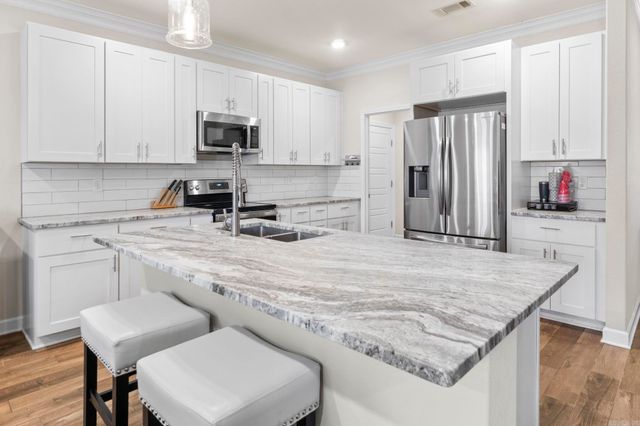 1 Jocote Way, Hot Springs Village, AR 71909