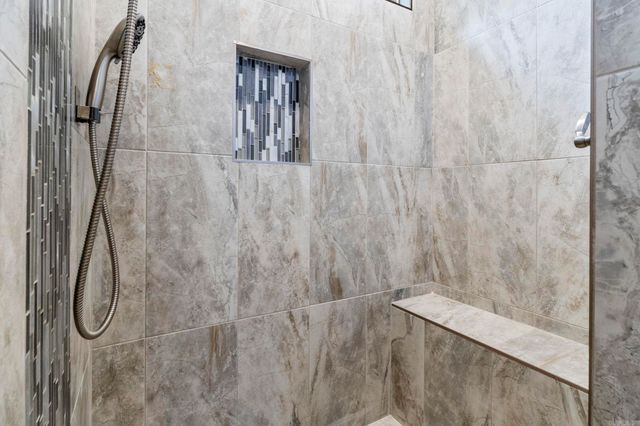 1 Jocote Way, Hot Springs Village, AR 71909