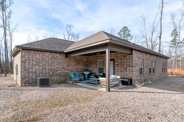 1 Jocote Way, Hot Springs Village, AR 71909