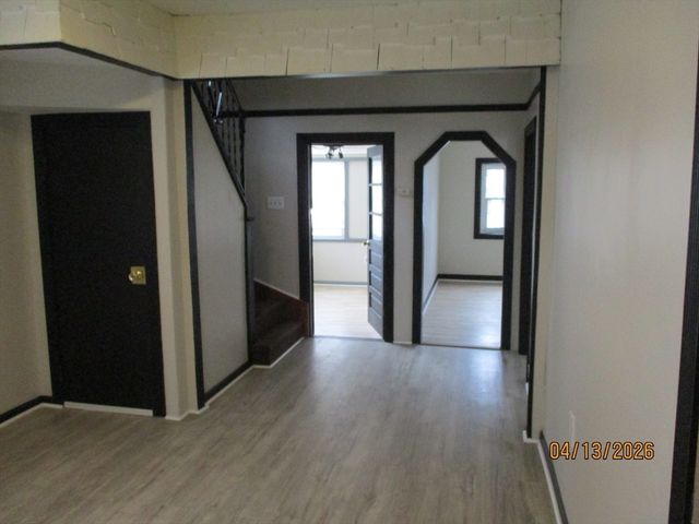 15 Dana St, Lowell, MA 01850