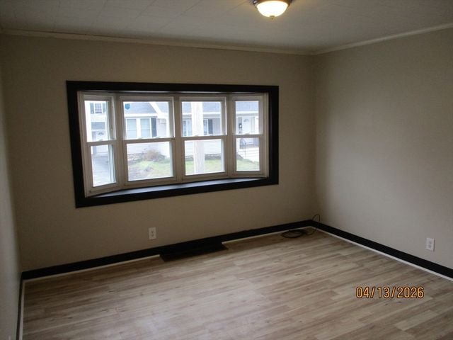 15 Dana St, Lowell, MA 01850