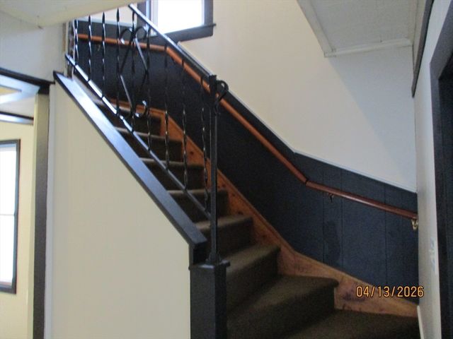 15 Dana St, Lowell, MA 01850