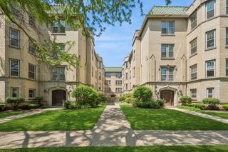 538 Michigan Avenue 3F, Evanston, IL 60202