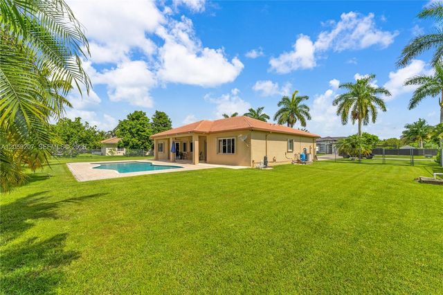 20464 SW 325th Street, Homestead, FL 33030
