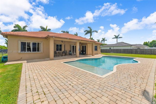 20464 SW 325th Street, Homestead, FL 33030