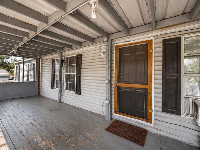 111 Pecan Orchard LN, Marble Falls, TX 78654