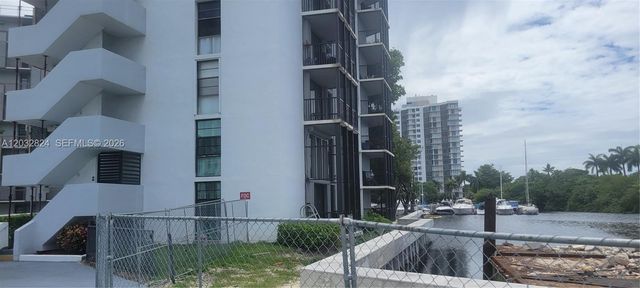 3401 N Country Club Dr 110, Aventura, FL 33180