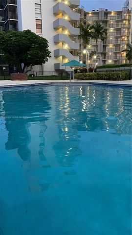 3401 N Country Club Dr 110, Aventura, FL 33180
