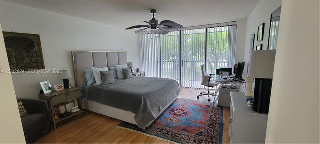 3401 N Country Club Dr 110, Aventura, FL 33180