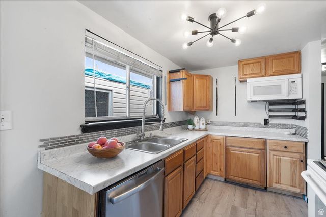 1533 S 200 E, Orem, UT 84058