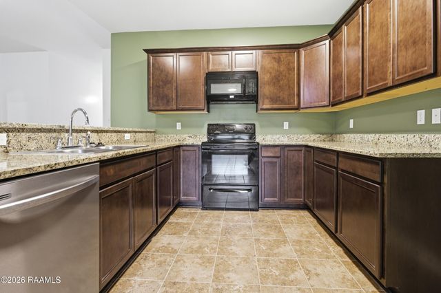 321 Elwick Drive, Lafayette, LA 70507