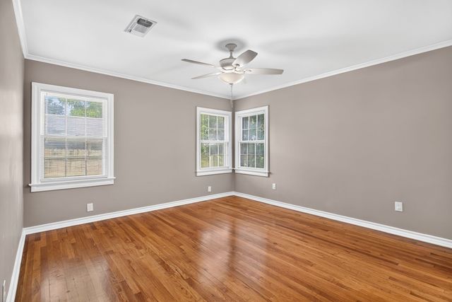 202 S Tower Street, Weatherford, TX 76086