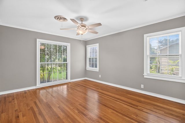 202 S Tower Street, Weatherford, TX 76086