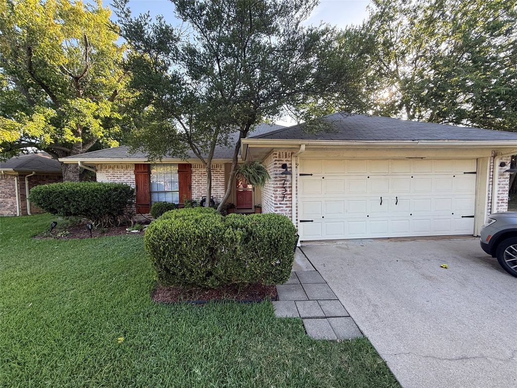 737 Hampshire Drive, Burleson, TX 76028 — exterior