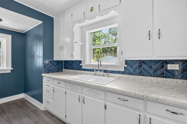 132 Gilkison Avenue, Kalamazoo, MI 49006
