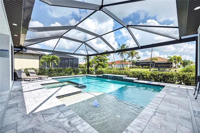 231 Gleason PKWY, Cape Coral, FL 33914
