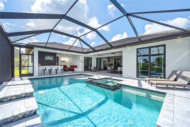231 Gleason PKWY, Cape Coral, FL 33914