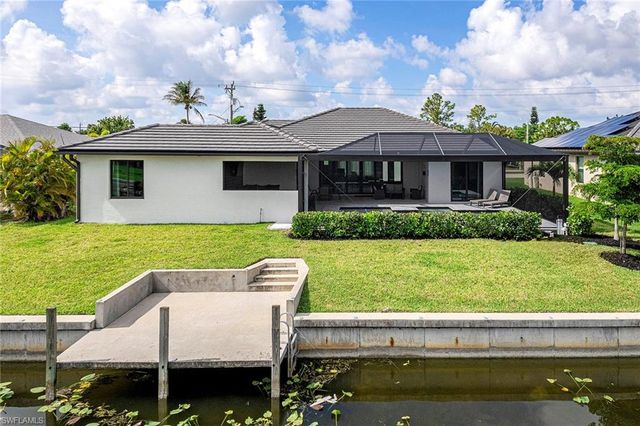 231 Gleason PKWY, Cape Coral, FL 33914