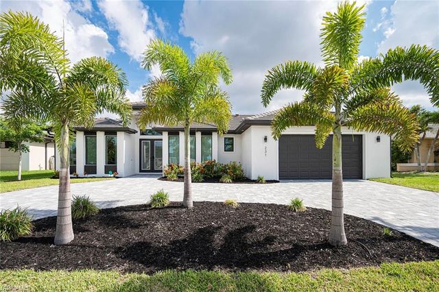 231 Gleason PKWY, Cape Coral, FL 33914