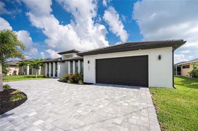 231 Gleason PKWY, Cape Coral, FL 33914