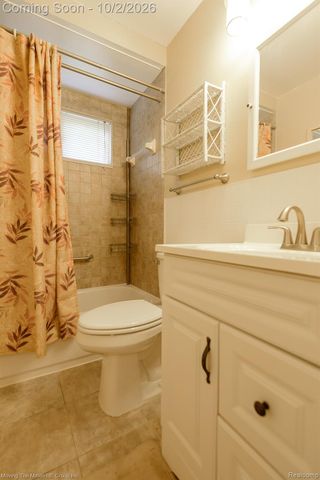 4061 Hayes Street, Wayne, MI 48184