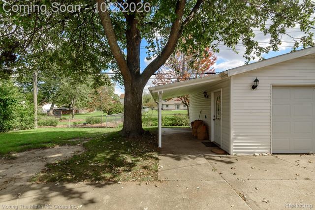 4061 Hayes Street, Wayne, MI 48184