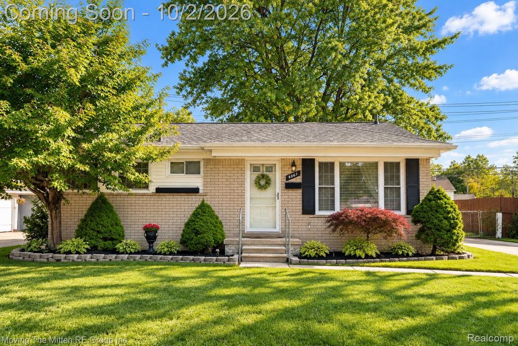 4061 Hayes Street, Wayne, MI 48184